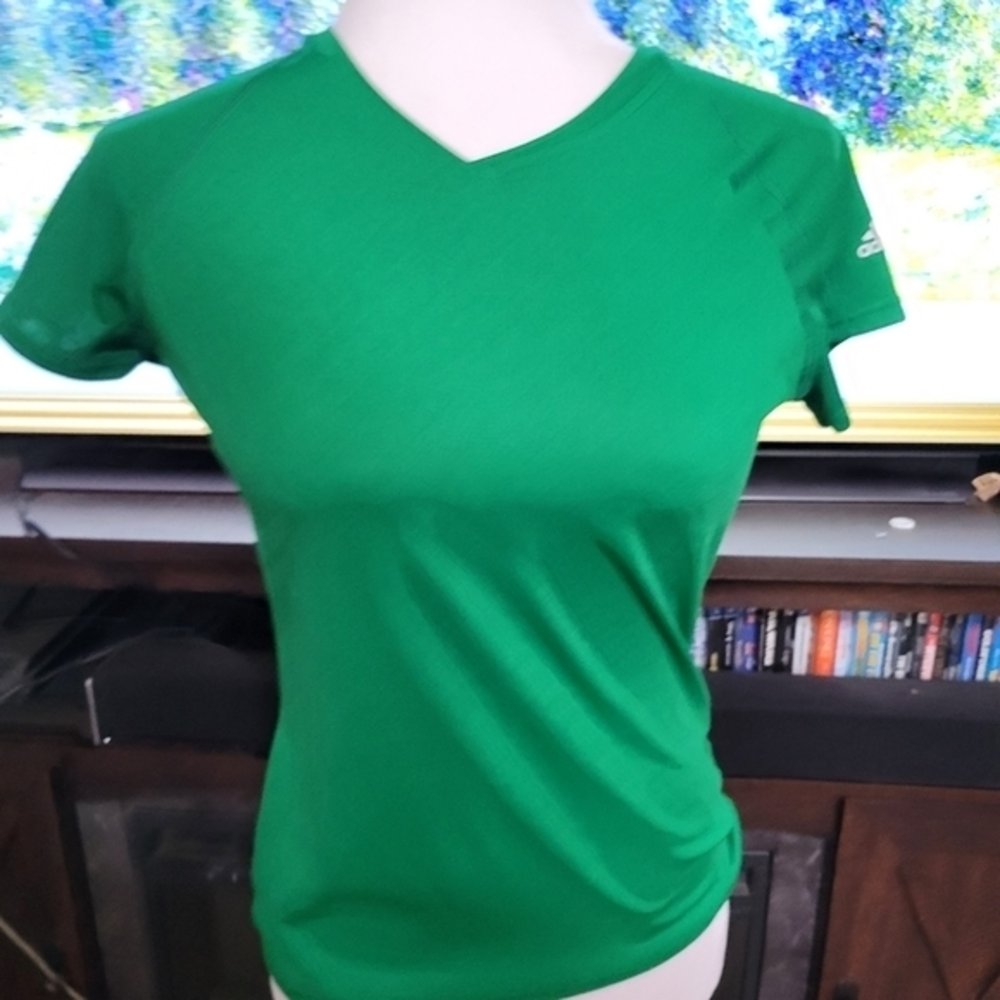 Adidas Climalite‎ size XS athletic Tee